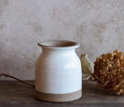 5.7" Two-Tone Ceramic Vase