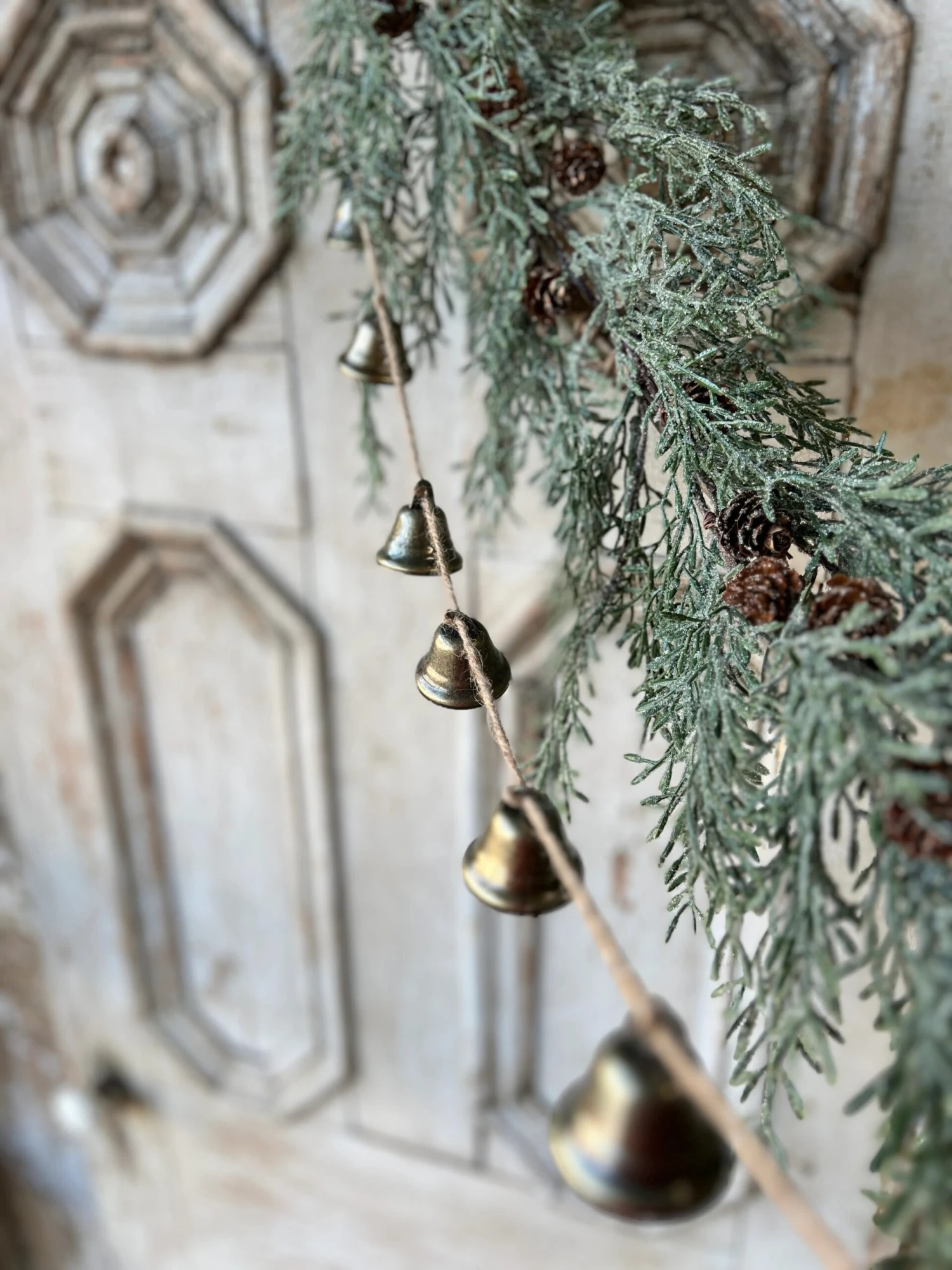 5' Crescendo Bell Garland 5 5' Crescendo Bell Garland - Image 5