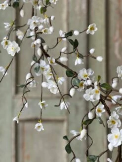 6' Meandering Blooms Garland, White -Home Decor Sale Store YL40032