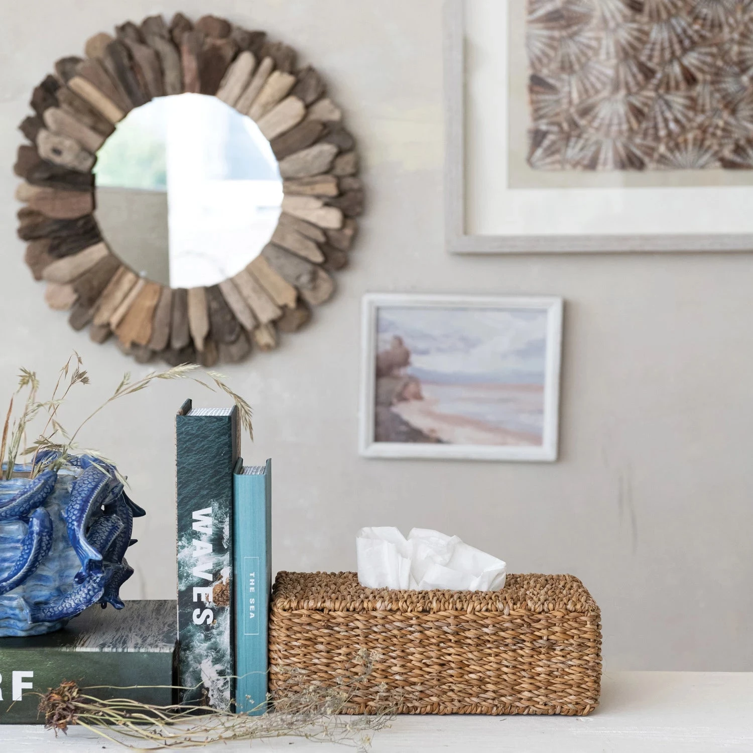 Hand-Woven Seagrass Tissue Box Cover, Natural 2 Hand-Woven Seagrass Tissue Box Cover, Natural - Image 2