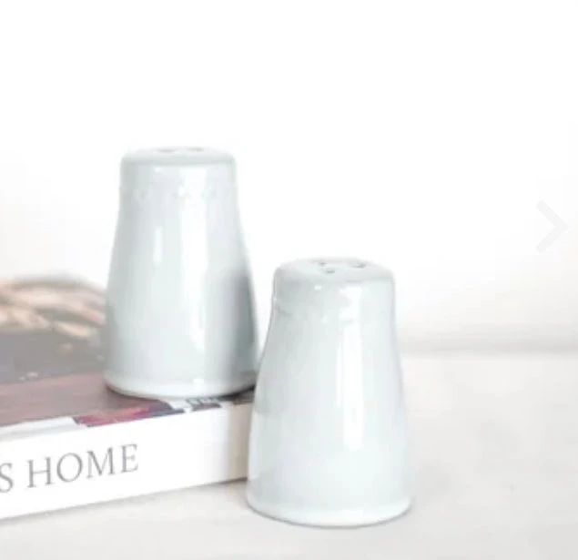Stoneware Salt & Pepper Shaker Set 1 Stoneware Salt & Pepper Shaker Set