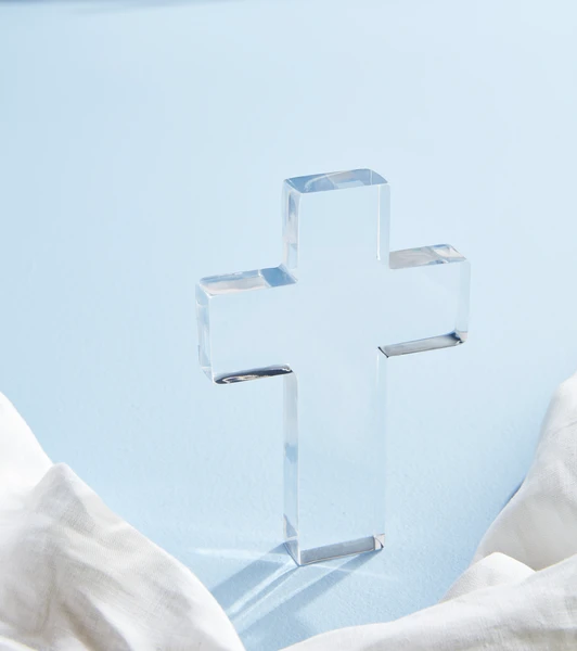 Clear Resin Cross By Mud Pie 2 Clear Resin Cross By Mud Pie - Image 2